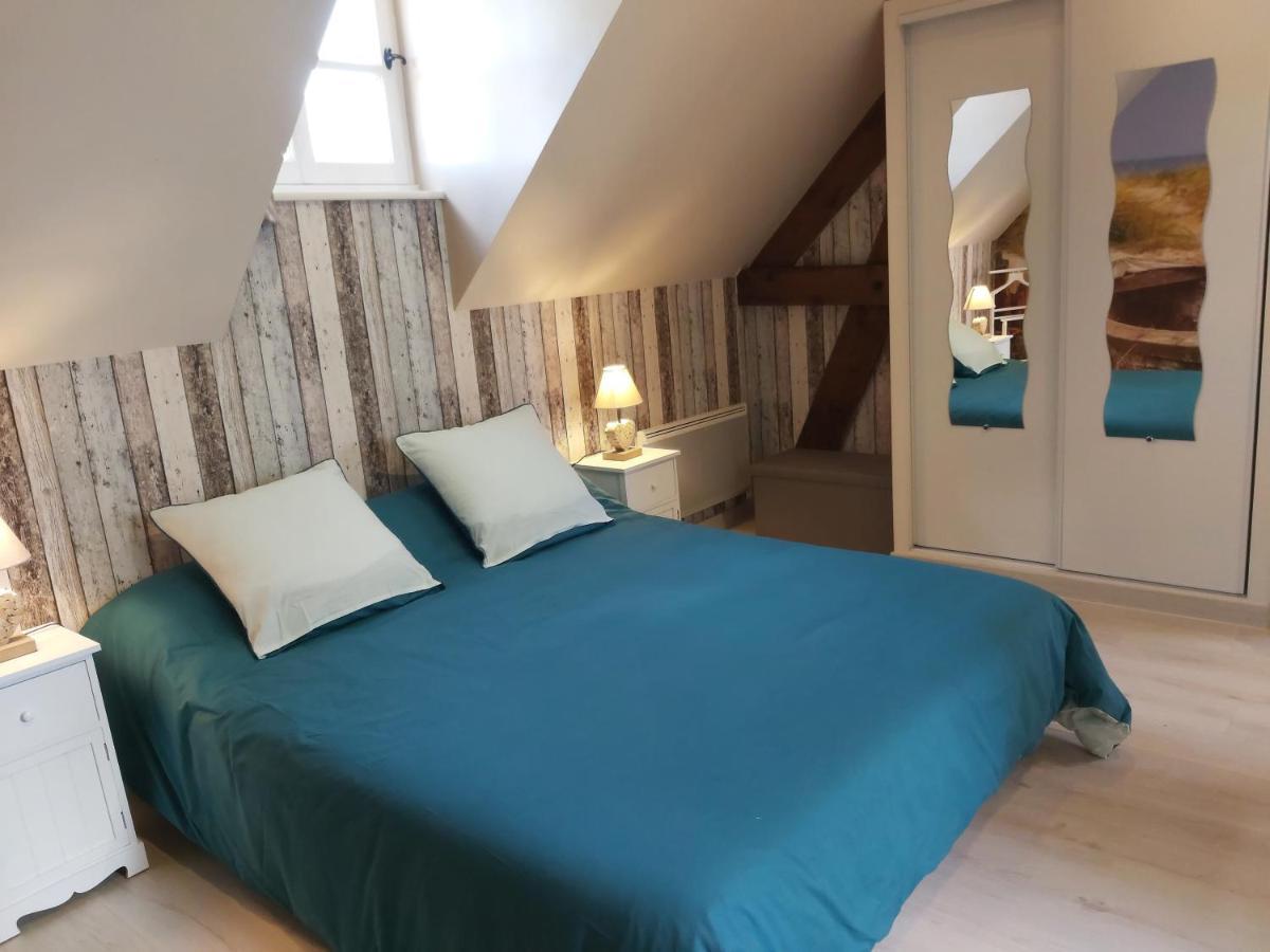 Bed and Breakfast Le Bonheur Des Plumes Montmartin-en-Graignes Экстерьер фото