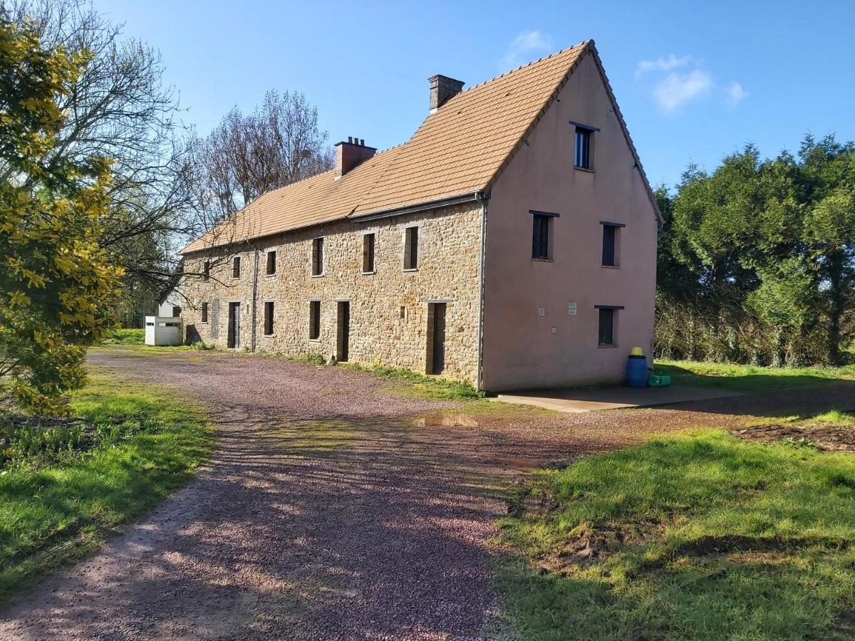 Bed and Breakfast Le Bonheur Des Plumes Montmartin-en-Graignes Экстерьер фото